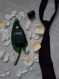 Vote And Win With Liomi Perfume