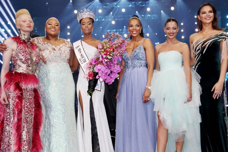 Zozibini Tunzi Is Crowned Miss South Africa 2019