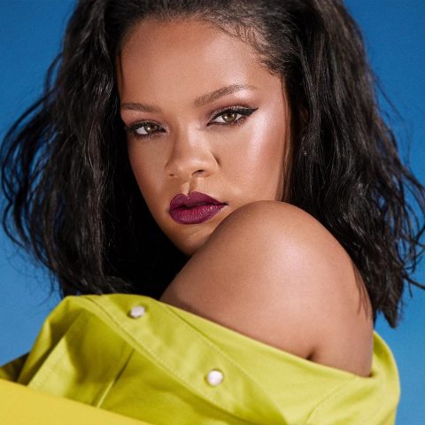 Rihanna Now Making Waves In The Publishing Industry With New Book