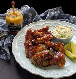 Chicken wings with Maile honey mustard and blue cheese dipping sauce